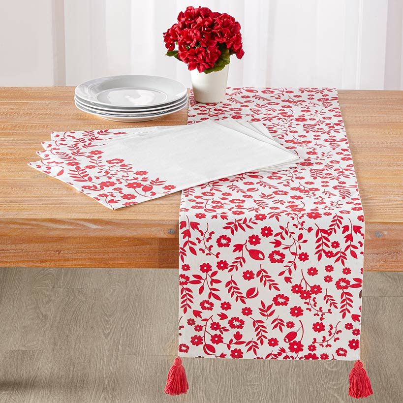 Red Floral Set of 4 Placemats or Runner